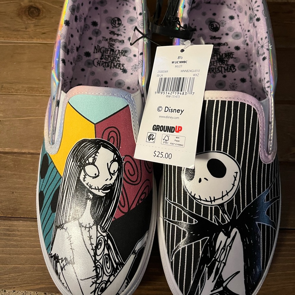 NWT Nightmare Before Christmas ladies size 8.5 slip on shoes Jack and Sally
